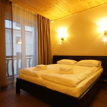 Amarena - Breakfast Included In The Price Swimming Pool Sauna Hammam Jacuzzi Restaurant Inexpensive And Delicious Food Parking Area Barbecue 400 M To Lift 1 And