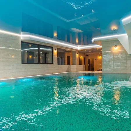 Amarena - Breakfast Included In The Price Swimming Pool Sauna Hammam Jacuzzi Restaurant Inexpensive And Delicious Food Parking Area Barbecue 400 M To Lift 1 And 4*