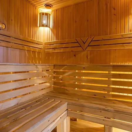 Amarena - Breakfast Included In The Price Swimming Pool Sauna Hammam Jacuzzi Restaurant Inexpensive And Delicious Food Parking Area Barbecue 400 M To Lift 1 And 度假村 4*