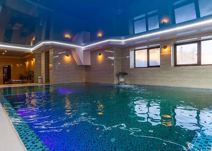Amarena - Breakfast Included In The Price Swimming Pool Sauna Hammam Jacuzzi Restaurant Inexpensive And Delicious Food Parking Area Barbecue 400 M To Lift 1 And Üdülőközpont
