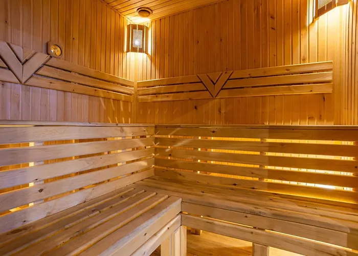 Amarena - Breakfast Included In The Price Swimming Pool Sauna Hammam Jacuzzi Restaurant Inexpensive And Delicious Food Parking Area Barbecue 400 M To Lift 1 And 度假村 4*