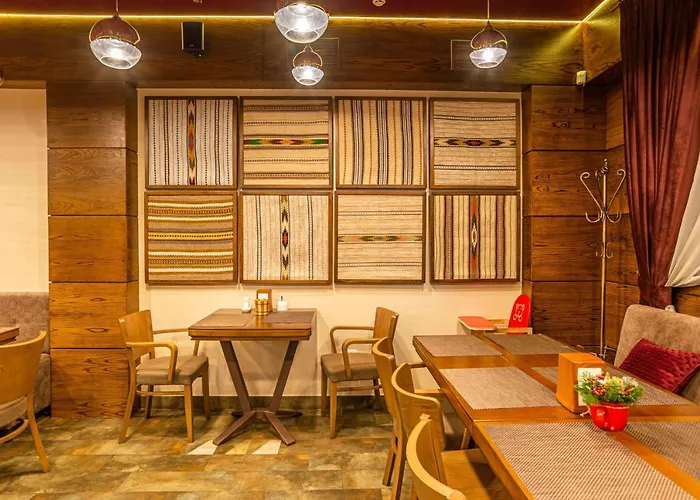 Amarena - Breakfast Included In The Price Swimming Pool Sauna Hammam Jacuzzi Restaurant Inexpensive And Delicious Food Parking Area Barbecue 400 M To Lift 1 And 度假村 布克维