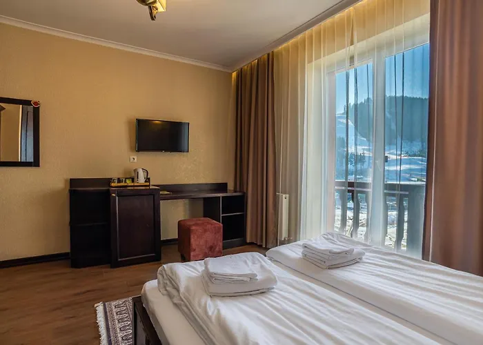 Amarena - Breakfast Included In The Price Swimming Pool Sauna Hammam Jacuzzi Restaurant Inexpensive And Delicious Food Parking Area Barbecue 400 M To Lift 1 And 4* 布克维