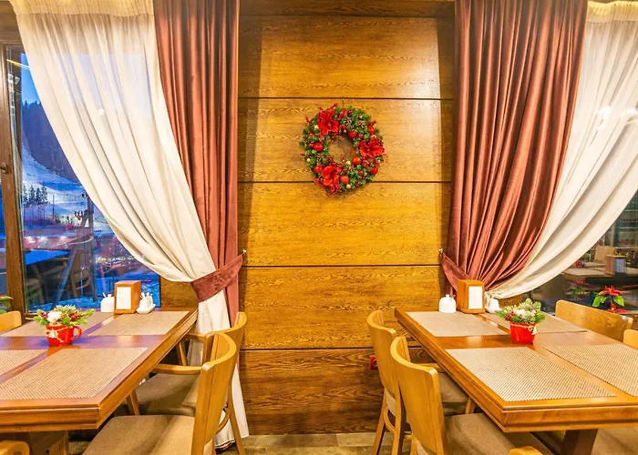 Amarena - Breakfast Included In The Price Swimming Pool Sauna Hammam Jacuzzi Restaurant Inexpensive And Delicious Food Parking Area Barbecue 400 M To Lift 1 And 4* Bukovel