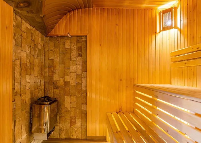 Amarena - Breakfast Included In The Price Swimming Pool Sauna Hammam Jacuzzi Restaurant Inexpensive And Delicious Food Parking Area Barbecue 400 M To Lift 1 And 度假村