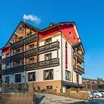 Amarena - Breakfast Included In The Price Swimming Pool Sauna Hammam Jacuzzi Restaurant Inexpensive And Delicious Food Parking Area Barbecue 400 M To Lift 1 And リゾート バコヴェル