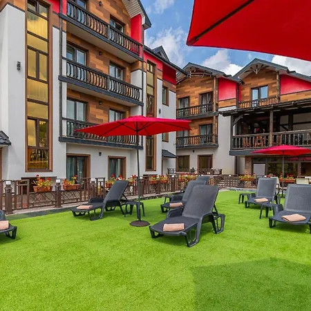 Курортный комплекс Amarena - Breakfast Included In The Price Swimming Pool Sauna Hammam Jacuzzi Restaurant Inexpensive And Delicious Food Parking Area Barbecue 400 M To Lift 1 And Буковель