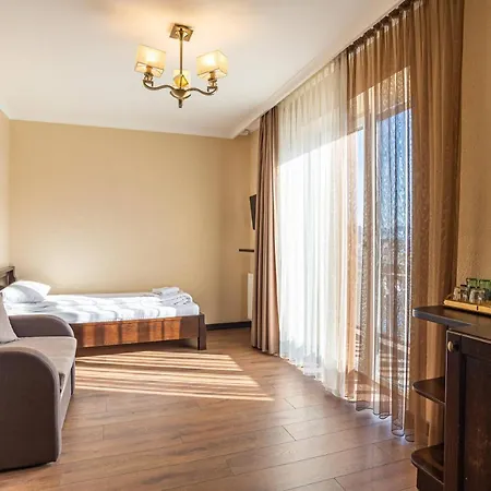 Amarena - Breakfast Included In The Price Swimming Pool Sauna Hammam Jacuzzi Restaurant Inexpensive And Delicious Food Parking Area Barbecue 400 M To Lift 1 And Resort 4*