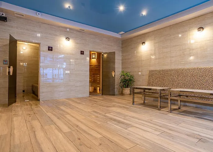 Курортный комплекс Amarena - Breakfast Included In The Price Swimming Pool Sauna Hammam Jacuzzi Restaurant Inexpensive And Delicious Food Parking Area Barbecue 400 M To Lift 1 And 4*